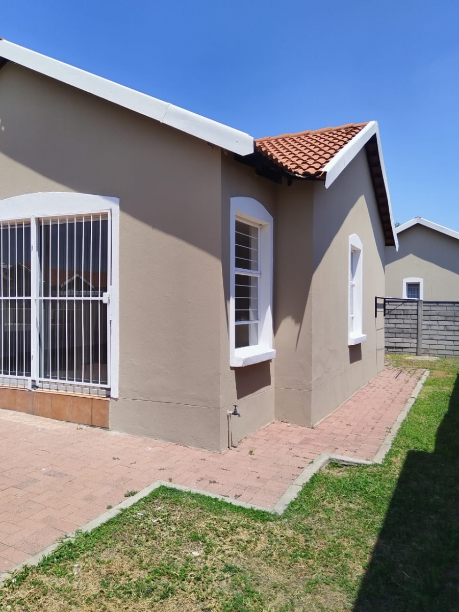 2 Bedroom Property for Sale in Brits North West